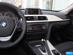2013款 320i 2.0T 自动 领先版