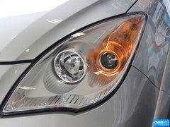 2013款 2.4T 手动 四驱特装版 5座