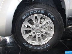 2013款 2.4T 手动 四驱特装版 5座
