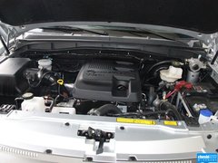 2013款 2.4T 手动 四驱特装版 5座