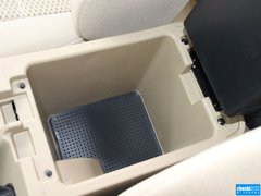 2013款 2.4T 手动 四驱特装版 5座