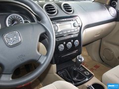 2013款 2.4T 手动 四驱特装版 5座