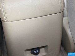 2013款 2.4T 手动 四驱特装版 5座
