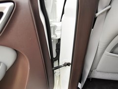 2013款 2.0T 自动 旗舰型
