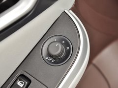 2013款 2.0T 自动 旗舰型