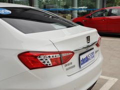 2013款 2.0T 自动 旗舰型