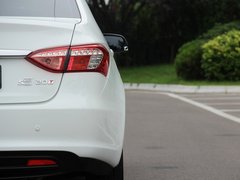 2013款 2.0T 自动 旗舰型