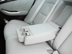 2013款 2.0T 自动 旗舰型