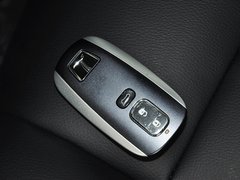 2013款 1.8T 自动 尊贵型