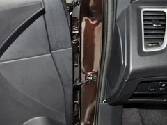 2013款 1.8T 自动 尊贵型