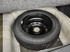 2013款 1.8T 自动 尊贵型