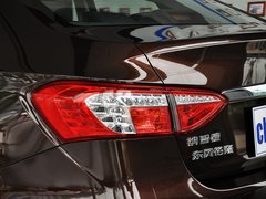 2013款 1.8T 自动 尊贵型