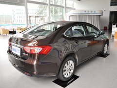 2013款 1.8T 自动 尊贵型