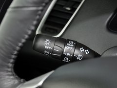 2013款 1.8T 自动 尊贵型