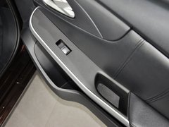 2013款 1.8T 自动 尊贵型