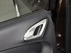 2013款 1.8T 自动 尊贵型