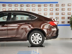 2013款 1.8T 自动 尊贵型