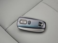 2013款 1.8T 自动 旗舰型