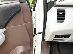 2013款 1.8T 自动 旗舰型