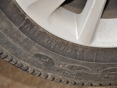 2013款 1.8T 自动 旗舰型