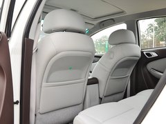 2013款 1.8T 自动 旗舰型