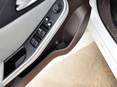 2013款 1.8T 自动 旗舰型