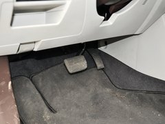 2013款 1.8T 自动 旗舰型
