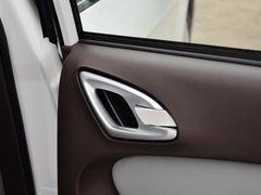 2013款 1.8T 自动 旗舰型