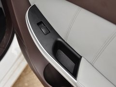 2013款 1.8T 自动 旗舰型