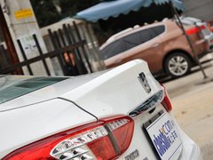 2013款 1.8T 自动 旗舰型