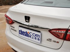 2013款 1.8T 自动 旗舰型