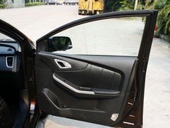 2013款 1.8T 自动 尊贵型