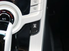 2013款 1.8T 自动 尊贵型