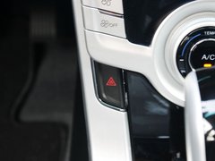 2013款 1.8T 自动 尊贵型