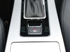 2013款 1.8T 自动 尊贵型