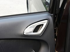 2013款 1.8T 自动 尊贵型