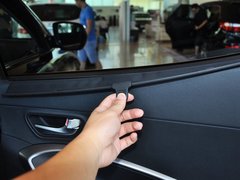 2013款 改款 3.0L 自动 四驱旗舰版 欧V 7座
