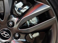 2013款 改款 3.0L 自动 四驱旗舰版 欧V 7座
