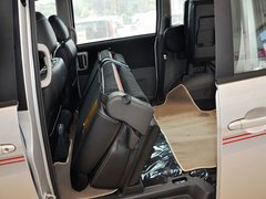 2013款 1.5T 手动 雅尚型 7座