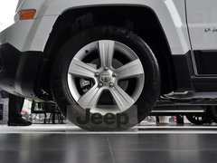 2014款 2.4L 自动 豪华导航版 5座