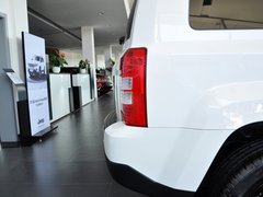 2014款 2.4L 自动 蛇行珍藏版 5座