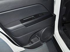 2014款 2.4L 自动 蛇行珍藏版 5座