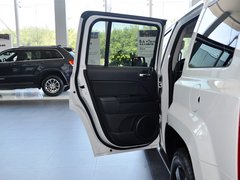 2014款 2.4L 自动 蛇行珍藏版 5座