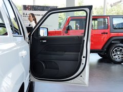 2014款 2.4L 自动 蛇行珍藏版 5座