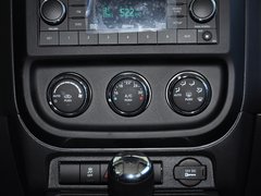 2014款 2.4L 自动 蛇行珍藏版 5座