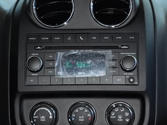 2014款 2.4L 自动 蛇行珍藏版 5座