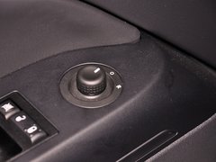 2014款 2.4L 自动 蛇行珍藏版 5座