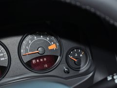 2014款 2.4L 自动 蛇行珍藏版 5座