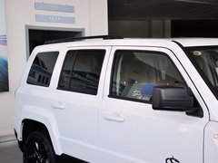 2014款 2.4L 自动 蛇行珍藏版 5座