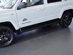 2014款 2.4L 自动 蛇行珍藏版 5座